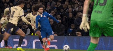 1764111532286075863.gif 车萨44.gif