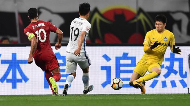 1614383592632077713.jpg 杜佳VS上港.jpg